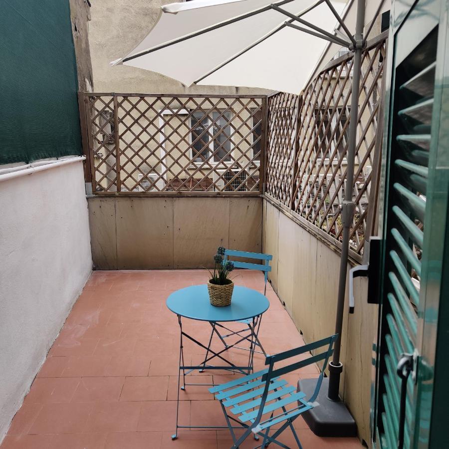 Vista Sul Carruggio, Centro Storico Di Кьявари Экстерьер фото
